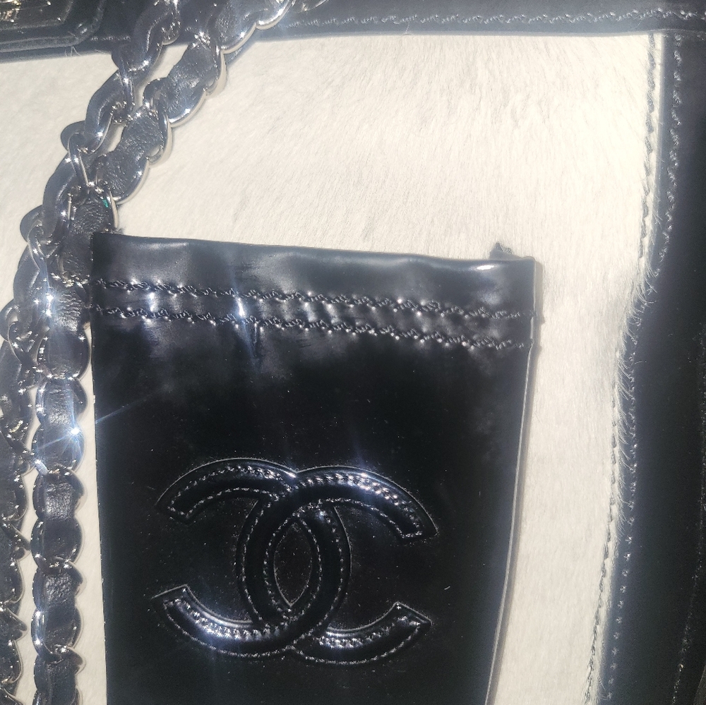Chanel Black Patent Leather and White Pony Hair*  Runway Tote - Picture 2 of 14